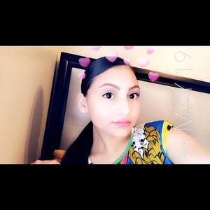 Meet your Posher, Aileen